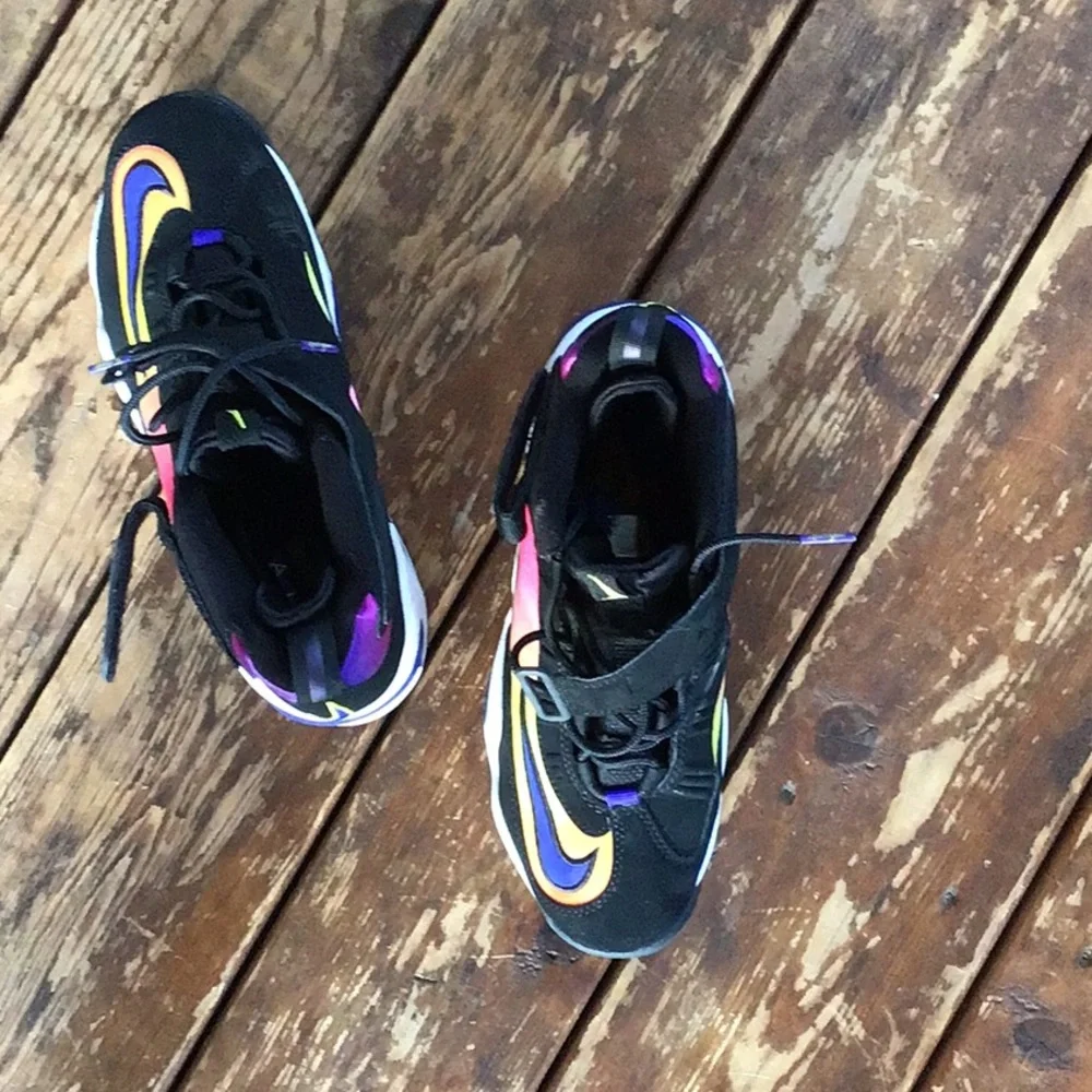 King Griffey’s - Picture 2 of 5